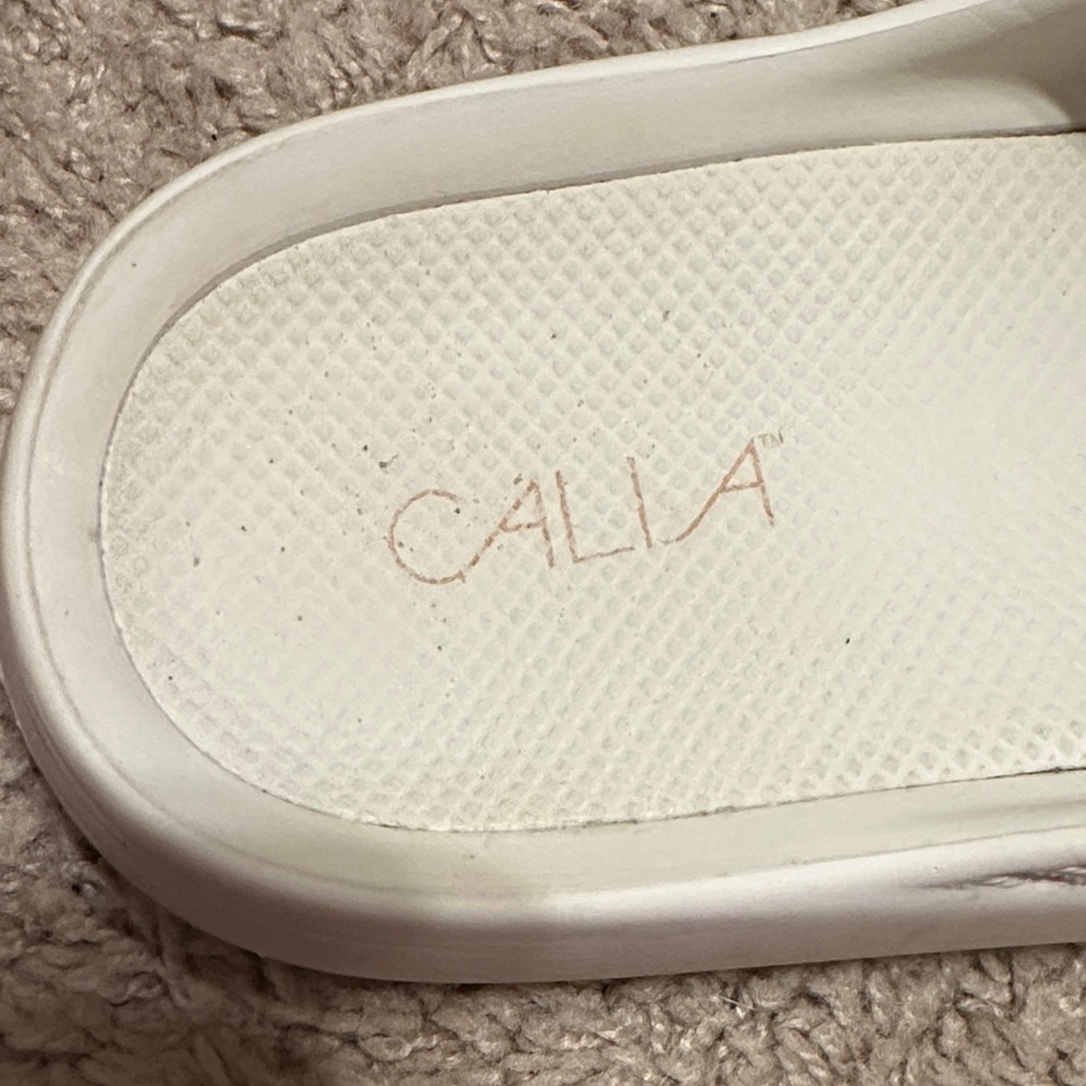 CALIA by Carrie Underwood White Slide Sandals - Picture 2 of 3
